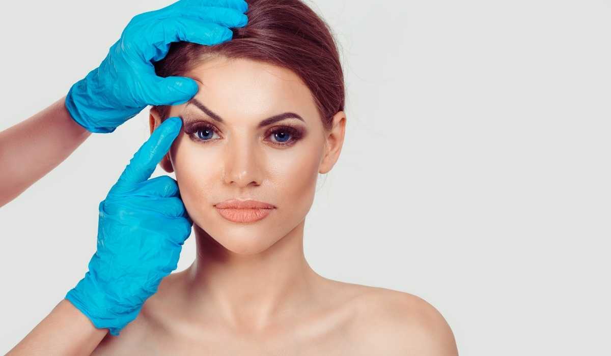 ما هي تقنيات عملية شد الجفون العلوية؟