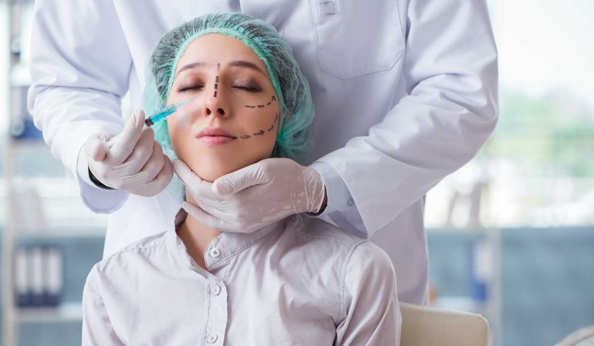 اشهر دكتور تجميل في مصر