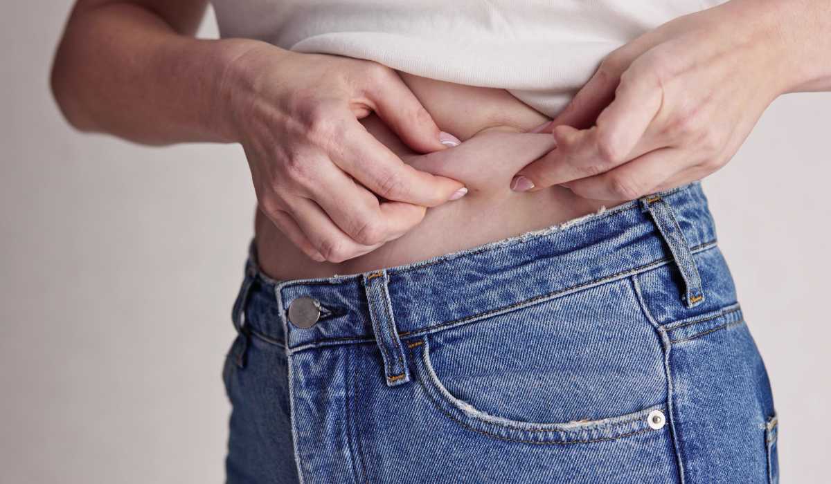 تكلفة عملية شفط الدهون مع افضل جراح تجميل